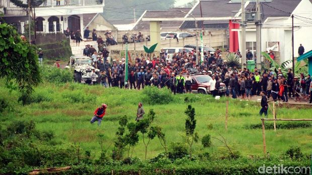 Kronologi Bentrok Massa BPPKB dan Sapujagat di Sukabumi