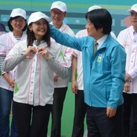 Cosplayer berusia 28 tahun ini menjadi anggota Partai Progresif Demokratik dan mengungkapkan ia mencalonkan diri untuk mendorong banyak advokasi termasuk peningkatan lalu lintas, perawatan medis untuk daerah pedesaan dan pariwisata berkelanjutan. Foto: Facebook Lai Pin Yu