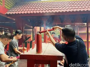 Rayakan Imlek di Klenteng Ancol, Warga Harap Tak Ada Lagi Isu SARA