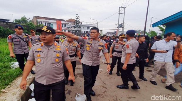 Massa BPPKB-Sapu Jagat Bentrok, Kapolda Jabar: Kembali ke Rumah