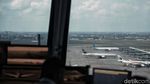 Melihat Pergerakan Pesawat di Runway 3 Bandara Soetta