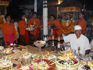 Daftar Pura di Bali yang Menggelar Piodalan Hari Ini 18 Juni 2022