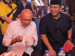 Pemkot Semarang Resmikan Jalan Depok Jadi Area Kuliner Malam