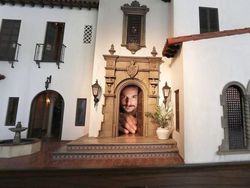 Melihat Dunia Miniatur Super Realistis Karya Seniman AS