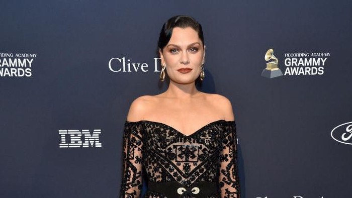 Jessie J dan Channing Tatum BEVERLY HILLS, CALIFORNIA - JANUARY 25: (L-R) Jessie J and Channing Tatum attend the Pre-GRAMMY Gala and GRAMMY Salute to Industry Icons Honoring Sean Diddy Combs on January 25, 2020 in Beverly Hills, California. (Photo by Gregg DeGuire/Getty Images for The Recording Academy)
