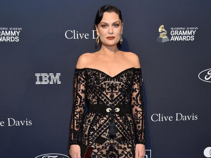 BEVERLY HILLS, CALIFORNIA - JANUARY 25: (L-R) Jessie J and Channing Tatum attend the Pre-GRAMMY Gala and GRAMMY Salute to Industry Icons Honoring Sean 
