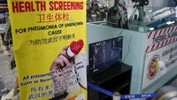 Pemerintah Malaysia mengonfirmasi adanya tiga kasus virus corona pada Sabtu (25/1) waktu setempat. Ketiga pasien merupakan warga negara China asal Wuhan yang sedang berlibur ke Malaysia via Singapura. Ketiganya diketahui masih kerabat dari salah satu pasien di Singapura. AP Photo/Vincent Thian.