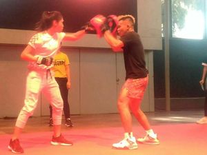 Ketika Petarung ONE Championship dan Pesepakbola Bertukar Peran