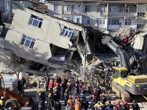Korban Gempa M 7 di Turki Bertambah Lagi: 22 Orang Meninggal, 800 Terluka