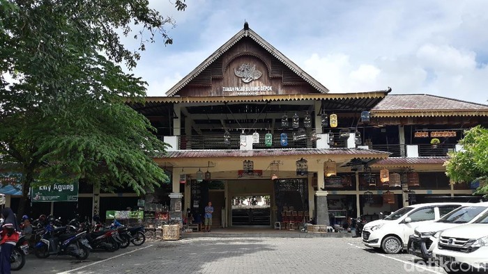 Pasar Depok, Solo, Senin (27/1/2020).
