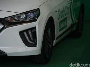7 Tips Aman Pulang Malam Sendirian Naik Transportasi Online