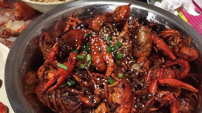 5 Kuliner Wuhan yang Terkenal Enak, Reganmian sampai Kepala Bebek