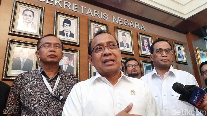 Mensesneg Pratikno (Lisye SR/detikcom)