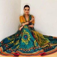 Dia Mirza kemudian menjadi bintang di film-film seperti Dus, Lage Raho Munnabhai dan Sanju. Ia pun meluncurkan rumah produksinya sendiri dengan nama One India Stories Desember lalu. Foto: Instagram @diamirzaofficial