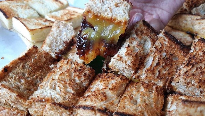 Roti bakar enak di Bandung Roti bakar enak di Bandung
