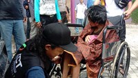 Saat ini Sukiyah masih berada di Rumah Pemulihan Efata dan sudah didampingi oleh Dinas Sosial Kabupaten Semarang. Sementara rumahnya sudah dibersihkan oleh para tetangga. Pool/Ardian Kurniawan Santoso/ACT.