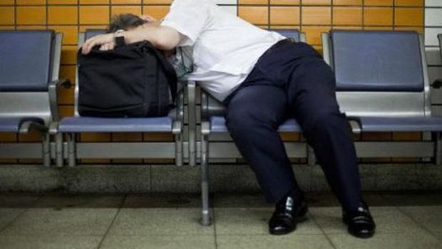 Jepang dan Kebiasaan Tidur di Tempat Umum