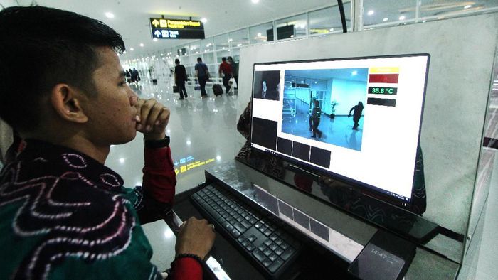 Mencegah Virus Corona Masuk ke Indonesia Wabah virus corona telah memakan 80 orang korban tewas. Indonesia mengantisipasi masuknya virus corona dengan pemeriksaan penumpang di sejumlah bandara.