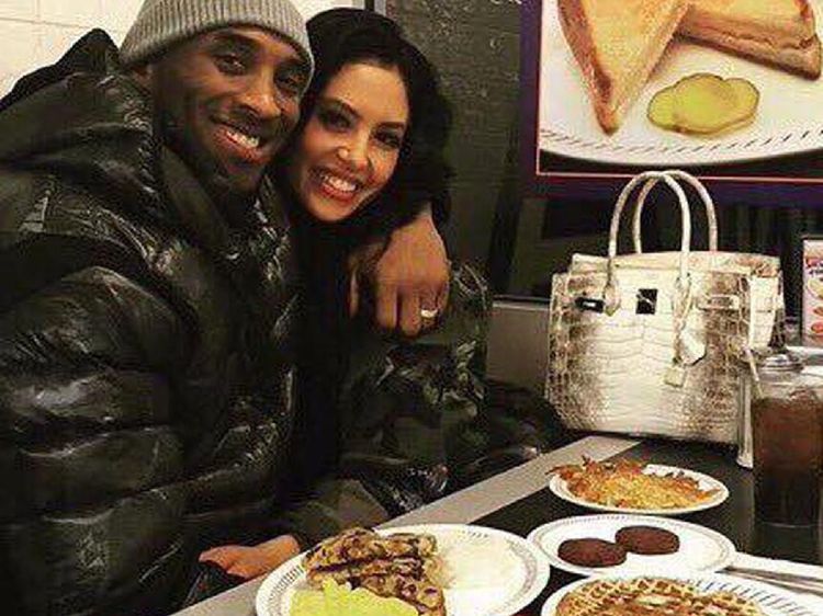 Ini Kenangan Manis Mendiang Kobe Bryant Saat Makan Bersama Keluarga