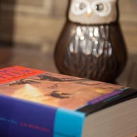 Selain detailnya yang unik, Hotel Georgian House juga menyediakan paket menginap disertai dengan sarapan dan tiket untuk mengikuti Muggle Walking Tour. Jika kamu berminat, kamu perlu menyiapkan uang sebesar £219 atau sekitar Rp 3,3 juta untuk kamar tipe Enchanted Chambers dan £289 atau sekitar Rp 4,3 juta untuk Wizard Chambers. Foto: dok. georgianhousehotel