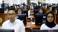 Hari juga direncanakan berlangsungnya SKD pada kementerian/lembaga, yaitu Kebijakan Pengadaan Barang/Jasa Pemerintah (LKPP), Arsip Nasional, Mahkamah Agung, Kementerian Agama, Kementerian LHK, BPOM. Kemudian, Bawaslu, Setjen KPU, BPK, Pemkot Ternate, KKP, Kementerian Sosial, Kementerian Pertanian, BKKBN, Kementerian Agraria dan Tata Ruang/BPN, BNN, Kementerian Pendayagunaan Aparatur Negara dan Reformasi Birokarasi, Ombudsman RI, Kemenristekdikti, Kota Batam, dan sejumlah Pemda.