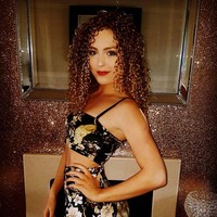 Aku mengerti dari mana itu berasal karena dari perspektif luar ada asosiasi mengenai pole dancing dan stripping. Tapi ketika mereka mencoba dan mengertinya lebih, mereka melihat itu mirip dengan gimnastik, dan tiang itu hanya sebuah alat, ungkap Elise. Foto: Instagram @elise_fawcett