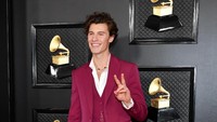 Shawn Mendes tampil sendirian tanpa Camila Cabello di ajang Grammy Awards 2020. Padahal Camila dijadwalkan tampil mengisi acara tersebut. Foto: Amy Sussman/Getty Images