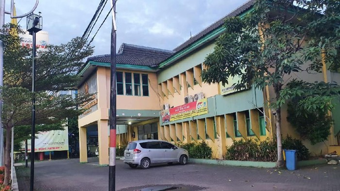 Kantor DPD Golkar Bekasi dijual di situs jual-beli online