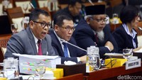 Direksi TVRI berbicara hubungan tak harmonis atau disharmoni dengan Dewan Pengawas (Dewas) TVRI. Direksi mengungkapkan sejumlah pemicu hubungan disharmoni dengan Dewas TVRI.