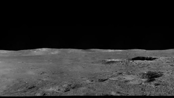 Dirilisnya foto-foto ini bertepatan dengan perayaan pendaratan pertama Change-4 di Kawah Von Karman, di dalam cekungan Kutub Selatan-Aitken raksasa di Bulan. Foto: CNSA