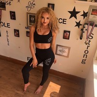 Sayanya pole dancing sering dilihat sebagai sesuatu yang negatif. Padahal tarian tersebut juga bisa termasuk olahraga dan tak selalu digunakan untuk sesuatu yang vulgar. Foto: Instagram @elise_fawcett