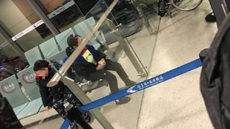 dua anak ditinggal di bandara karena corona dua anak ditinggal di bandara karena corona