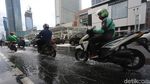Luapan Misterius bak Mata Air di Jalan MH Thamrin