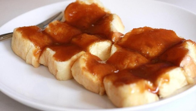Yuk, Sarapan 5 Roti Bakar Enak di Bandung yang Murah Mengenyangkan!