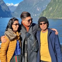 Setelah dewasa, Jayvee mendapatkan pekerjaan bagus dan bertekad membahagiakan orangtua angkatnya. Foto: Facebook/ Jayvee Lazaro Badile II