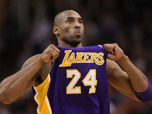 Kobe Bryant, di Antara Prestasi dan Kontroversi