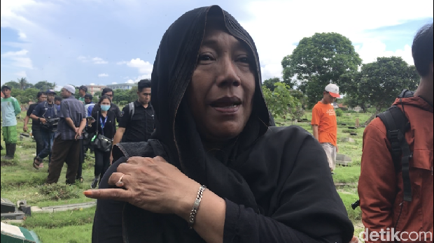 Dian, istri kedua Johny Indo