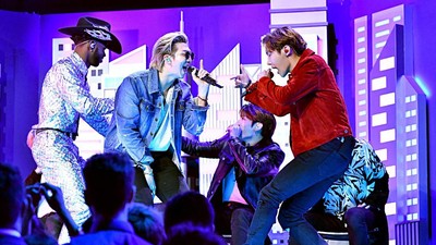 Melihat Lagi Penampilan BTS Menemani Lil Nas X