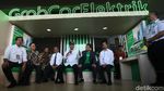 Momen Menhub Budi Karya Luncurkan Taksi Listrik di Bandara Soetta
