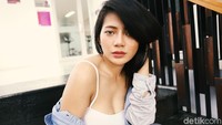 Berlliana pun dikenal sebagai salah seorang selebgram seksi.