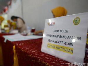 Waduh! Ada Peserta Tes CPNS yang Keciduk Bawa HP ke Ruang Ujian
