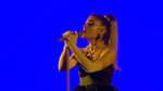 Penampilan Emosional Ariana Grande dari Imagine hingga Thank U, Next