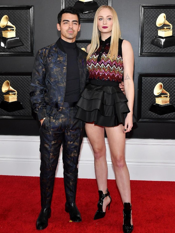 LOS ANGELES, CALIFORNIA - JANUARY 26: (L-R) Joe Jonas and Sophie Turner attend the 62nd Annual GRAMMY Awards at Staples Center on January 26, 2020 in Los Angeles, California. (Photo by Amy Sussman/Getty Images)