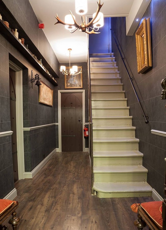 Walaupun mengusung tema Harry Potter, seperti diketahui dari website resminya, hotel Georgian House tidak bekerjasama dengan J.K. Rowling, Warner Bros ataupun pihak-pihak lain yang berkaitan loh....Foto: dok. georgianhousehotel