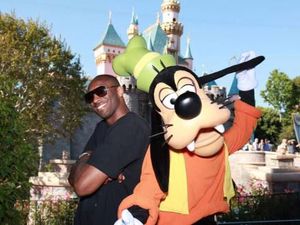 Disneyland Sampai Berduka Atas Meninggalnya Kobe Bryant