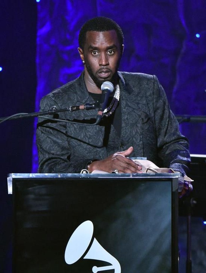 BEVERLY HILLS, CALIFORNIA - JANUARY 25:  Sean Diddy Combs speaks onstage during the Pre-GRAMMY Gala and GRAMMY Salute to Industry Icons Honoring Sean Diddy Combs on January 25, 2020 in Beverly Hills, California. (Photo by Gregg DeGuire/Getty Images for The Recording Academy)