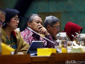 Bunga Kredit Bank Selangit, Eh... BI yang Kena Getahnya