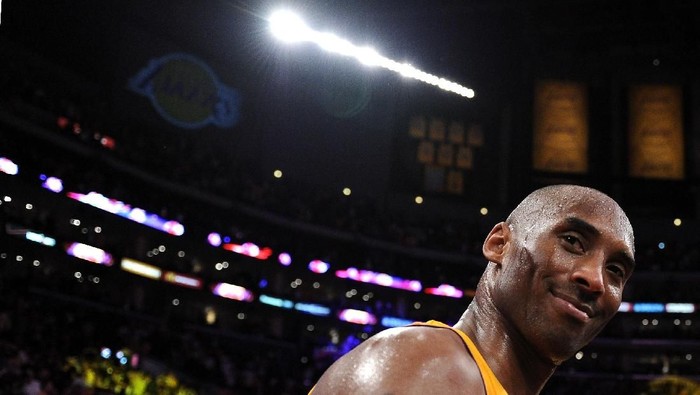 LOS ANGELES, CA - MAY 12:  Kobe Bryant #24 of the Los Angeles Lakers reacts late in the fourth quarter while taking on the Denver Nuggets in Game Seven of the Western Conference Quarterfinals in the 2012 NBA Playoffs on May 12, 2012 at Staples Center in Los Angeles, California. NOTE TO USER: User expressly acknowledges and agrees that, by downloading and or using this photograph, User is consenting to the terms and conditions of the Getty Images License Agreement.  (Photo by Harry How/Getty Images)