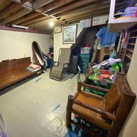 Meskipun hidup pas-pasan, Jayvee beserta Nanay dan Tatay cukup bahagia menjalani keseharian mereka, di aparteman yang hanya seluas 20 meter per segi. Foto: Facebook/ Jayvee Lazaro Badile II