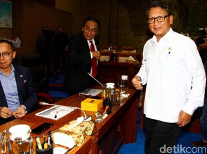 Pangkas Anggaran Infrastruktur, Menteri ESDM Dicecar DPR